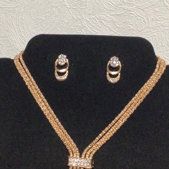 Boutique NEW - elegant Set for special occasions - Picture 4 of 6